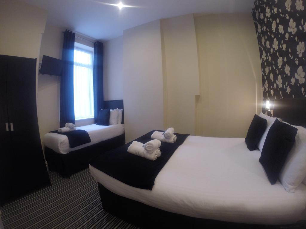Happy Return Hotel Μπλάκπουλ Εξωτερικό φωτογραφία